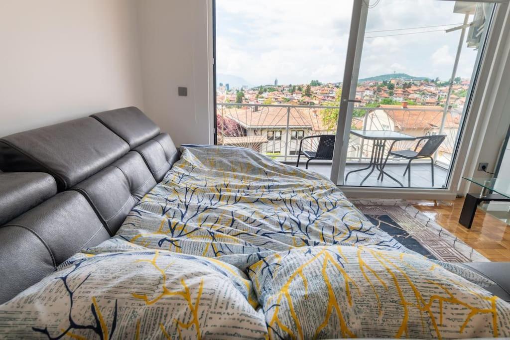Apartment Aida No1 City View - Free Parking - Sarajevo Exterior photo